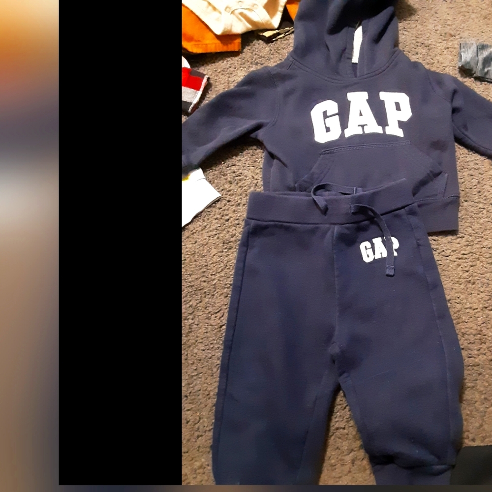 BABY Gap Sweatsuit